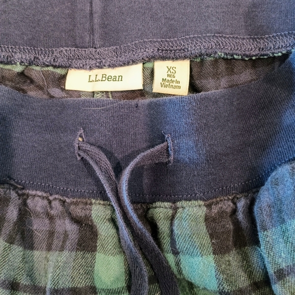 L.L.Beans Flannel Pajama Pants - Picture 2 of 2